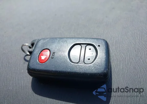 2013 Toyota Prius Three Se из США, поврежденный, VIN JTDKN3DU7D5577321